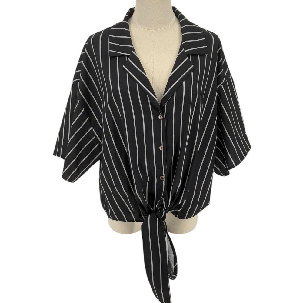 Cider Black Cropped Button Down Shirt w/ White Stripes & Tie at Bottom Size 1XL